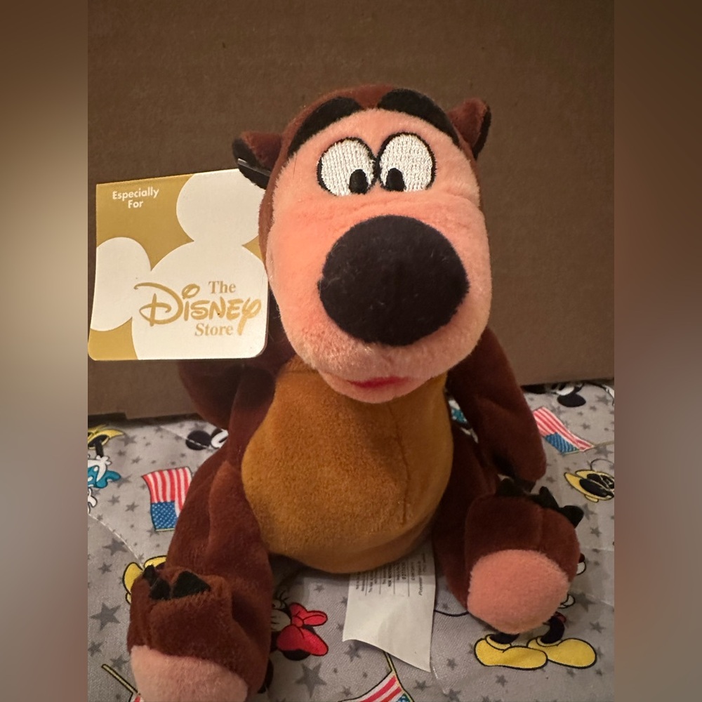 Disney Bean Bag Plush - HUMPHREY THE BEAR (Hooked Bear) (7 inch) - with tag